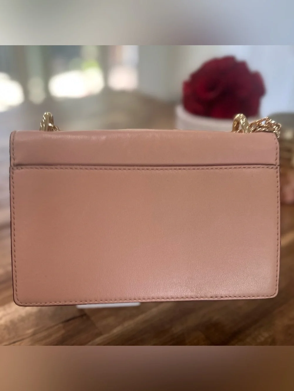 Authentic Marc Jacobs Blush Pink Leather Crossbody with Gold Logo - Picture 5 of 16